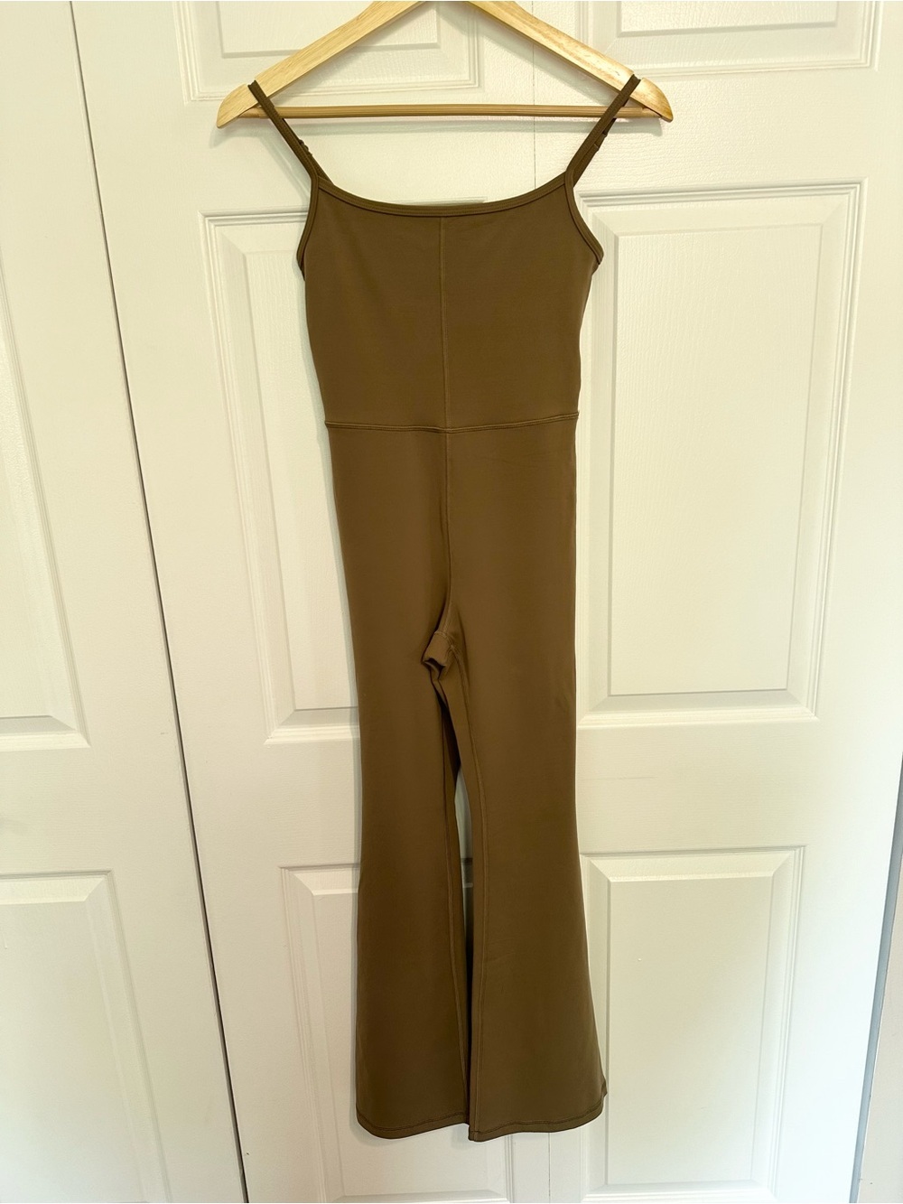 Wilfred Free Divinity Kick Flare Jumpsuit Womens Size Small Wide Leg Stretch Tan